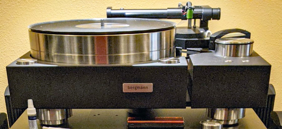 Bergmann Turntable in the Gryphon room at T.H.E. Show 2023