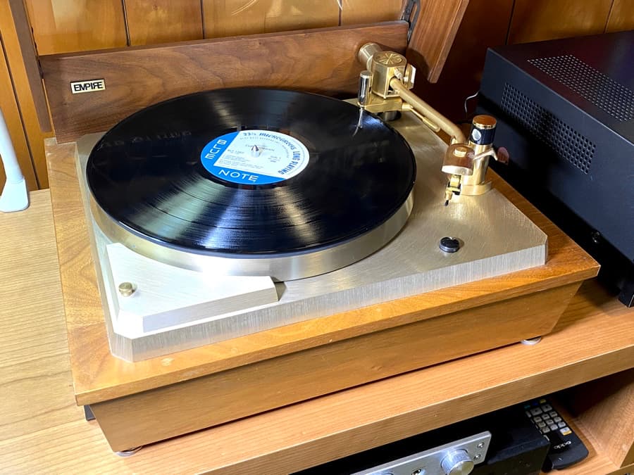 Empire 598 Troubador II Turntable